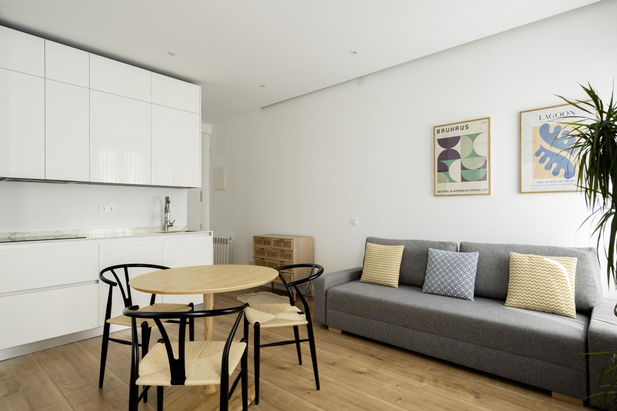 Apartamento Reformado En Metro Ibiza Alquiler Temporal — Fotos 2